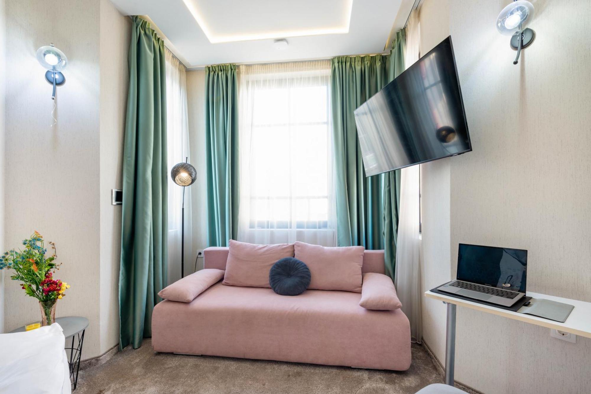 Aurora Hills Hotel Plovdiv Extérieur photo