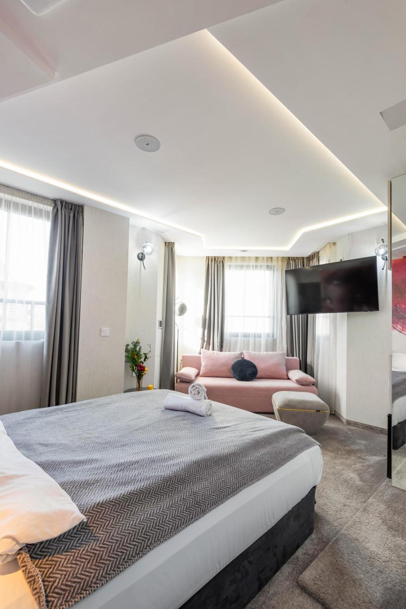 Aurora Hills Hotel Plovdiv Extérieur photo